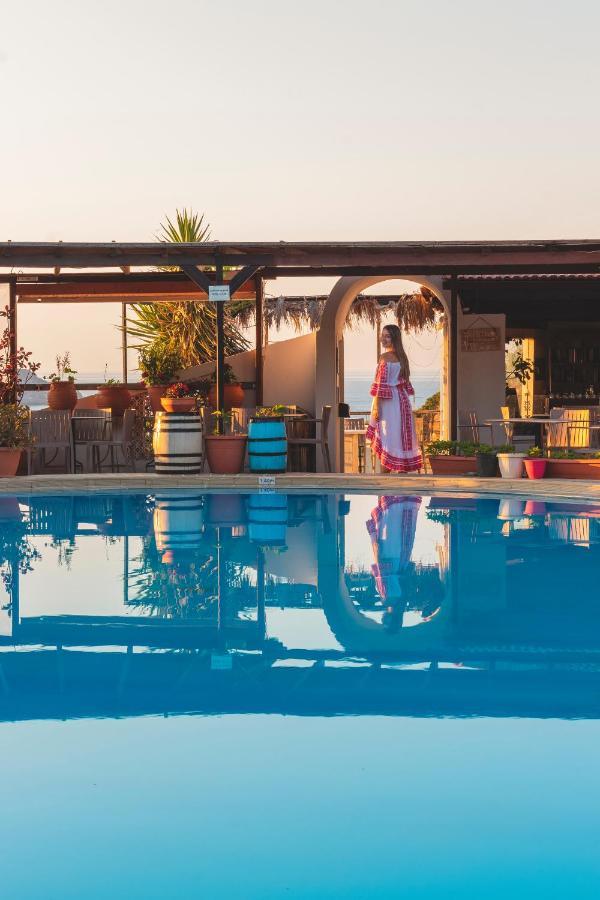 Chrissida Hotel Nea Kydonia  ภายนอก รูปภาพ
