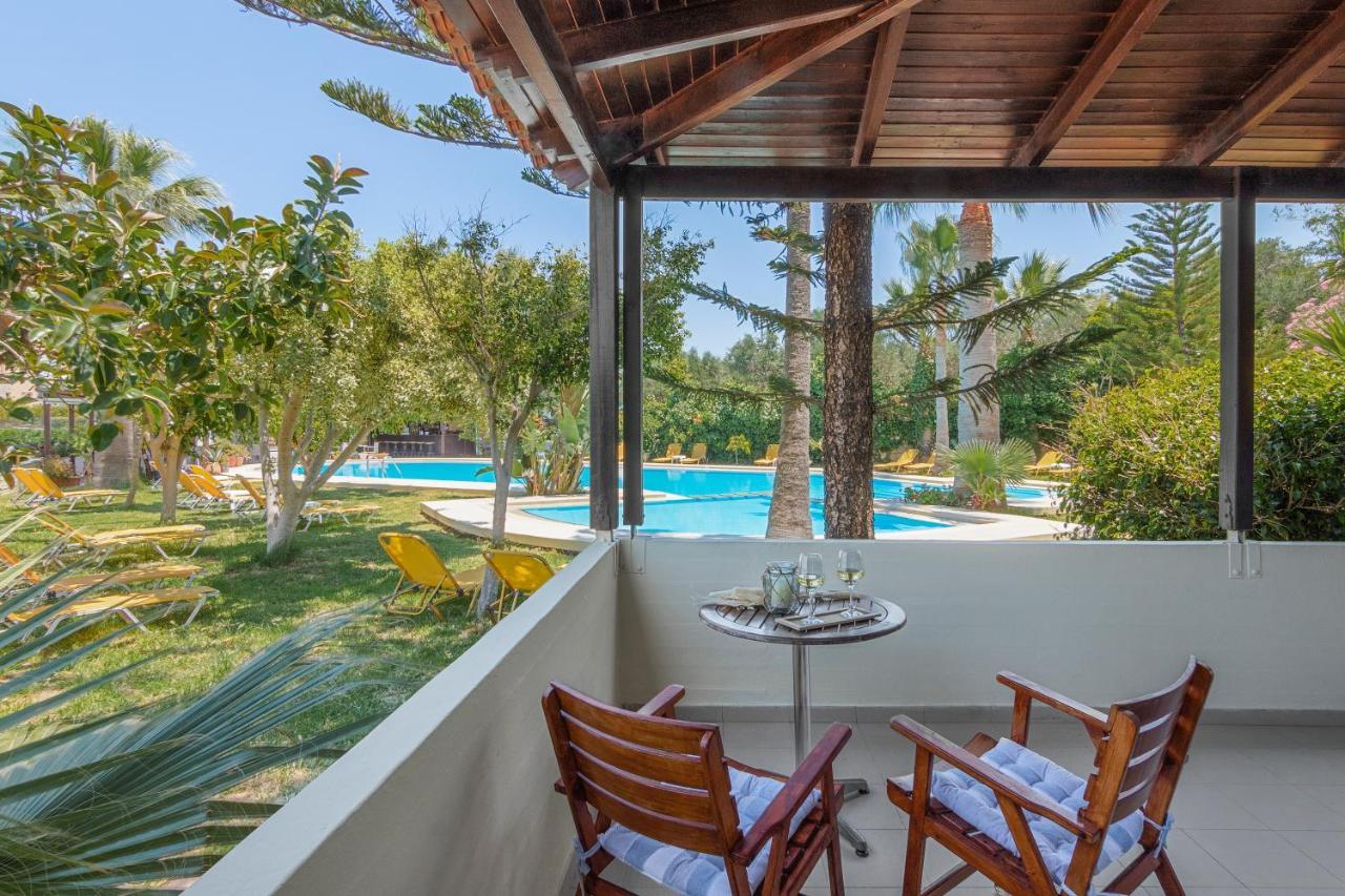 Chrissida Hotel Nea Kydonia  ภายนอก รูปภาพ